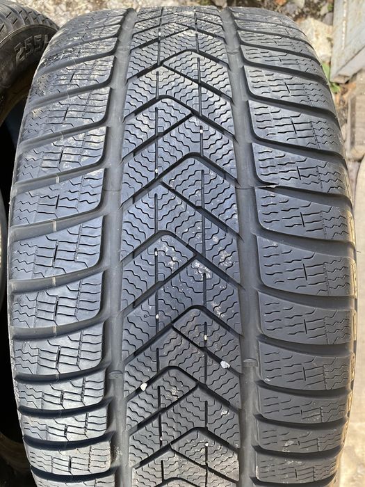255/40/18 Pirelli 2 бр 2022