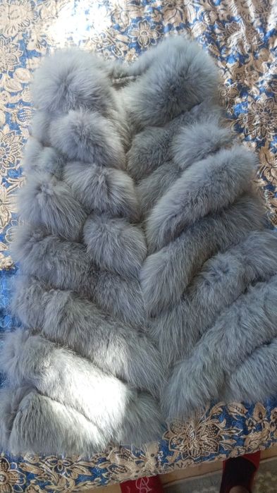 Норковая шуба (лапки) жилет соболь