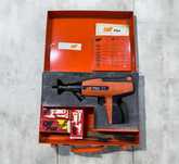 Pistol cuie/bolturi SPIT P60