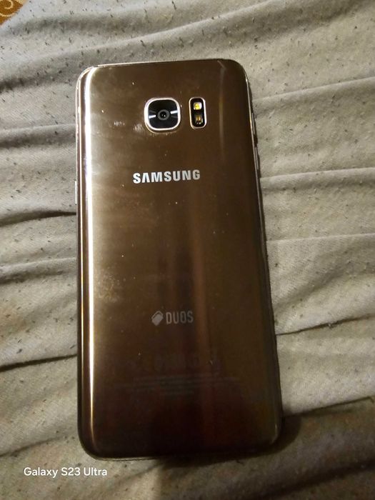 Samsung galaxy s7 edge gold
