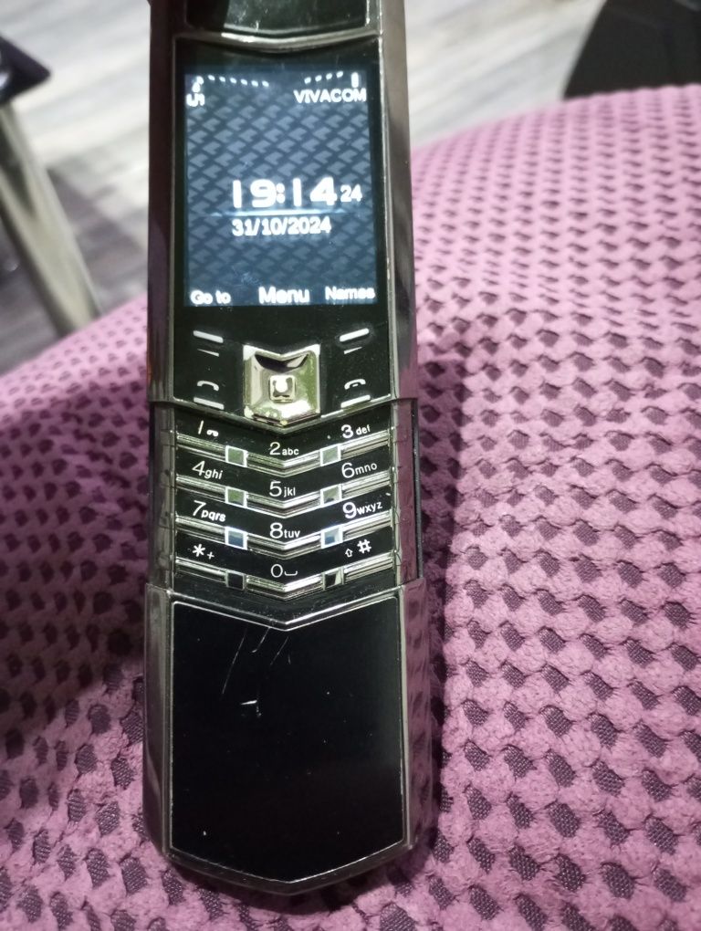 VERTU Signature Slide
