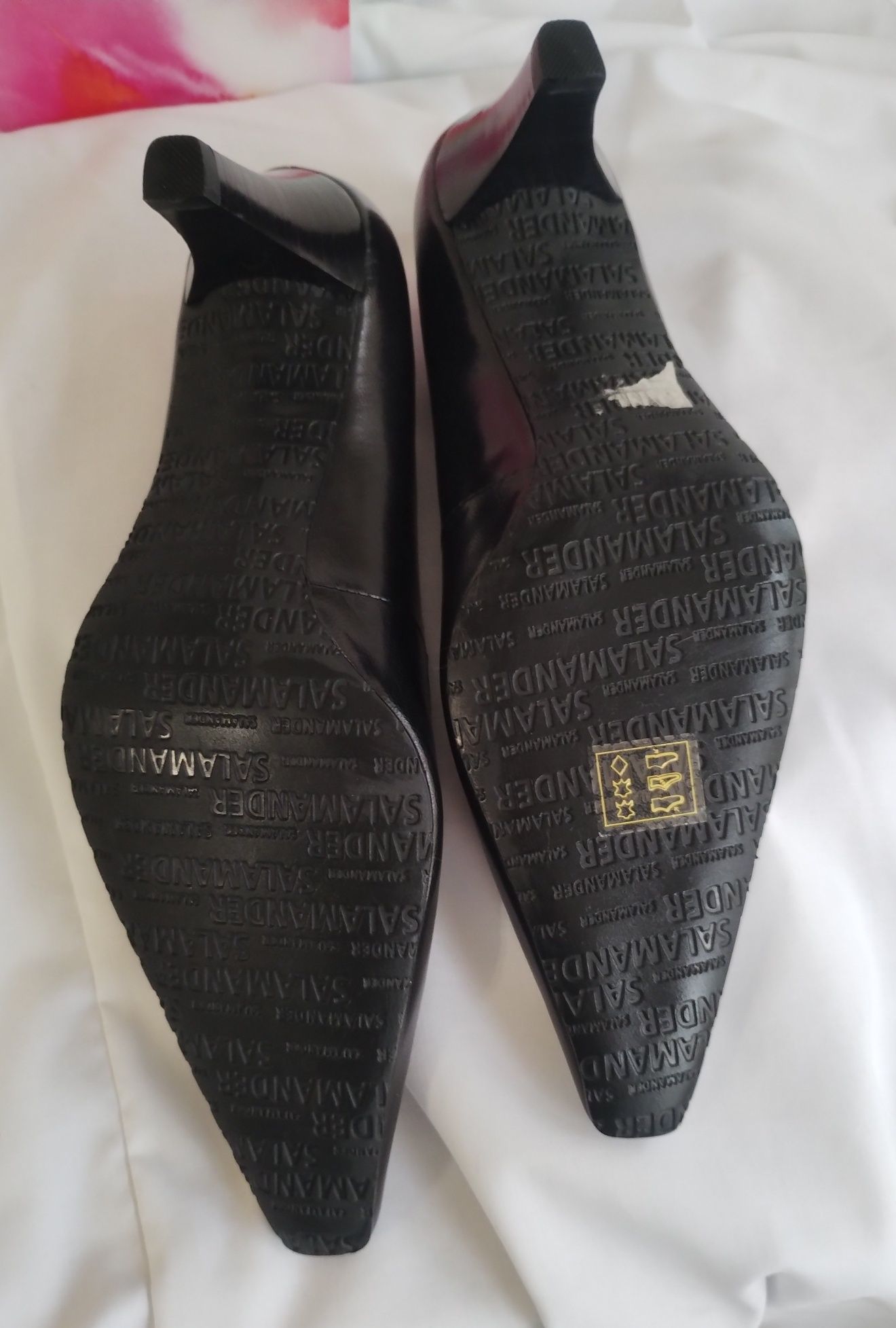 Официални дамски черни обувки  Саламандър 39 номер