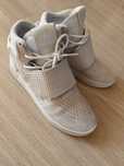 Adidas tubular invader strap