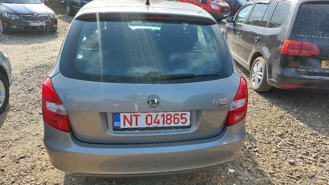 Vând Skoda Fabia motor 1,2 benzina