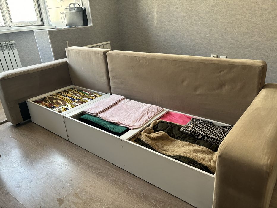 Продаю срочно новый диван!!