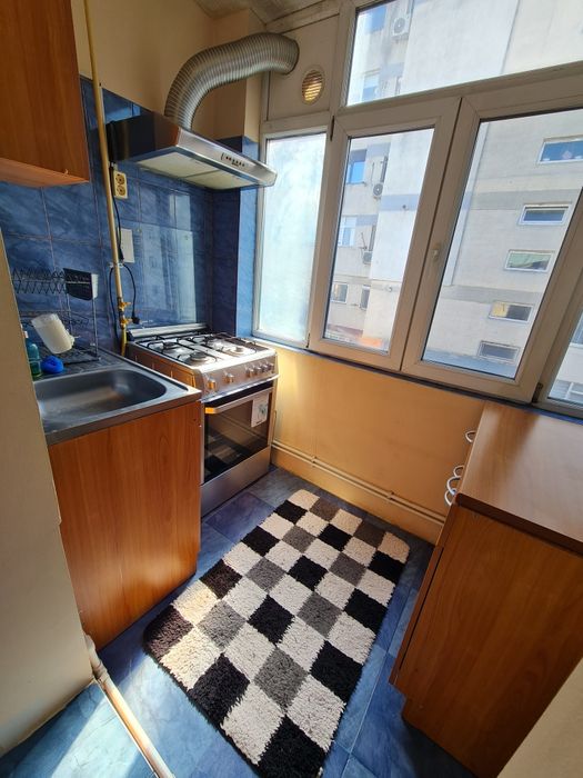 Apartament 2 camere , decomandat ,