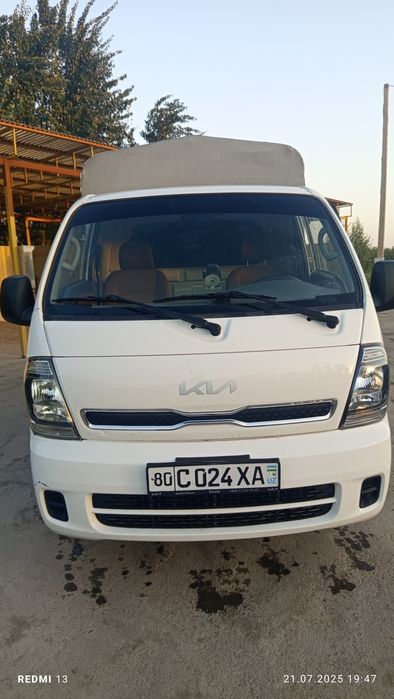 Kia bongo 2700 .