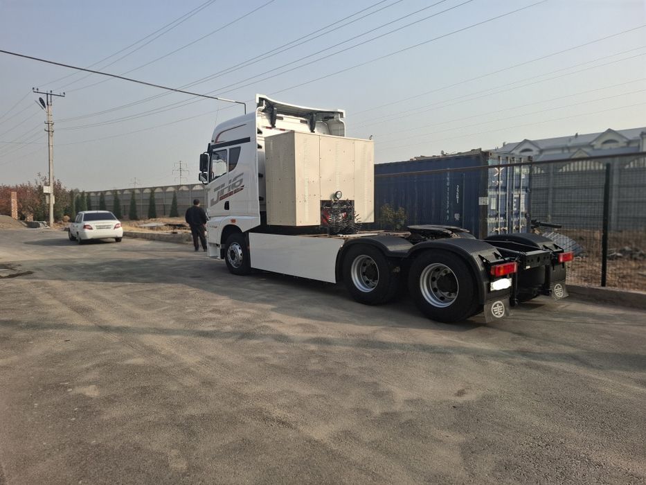 FAW JH 6 4*2 CNG (metan) ТЯГАЧ без ритардо