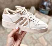 Adidas дамски маратонки 38.5 нови с кутия
