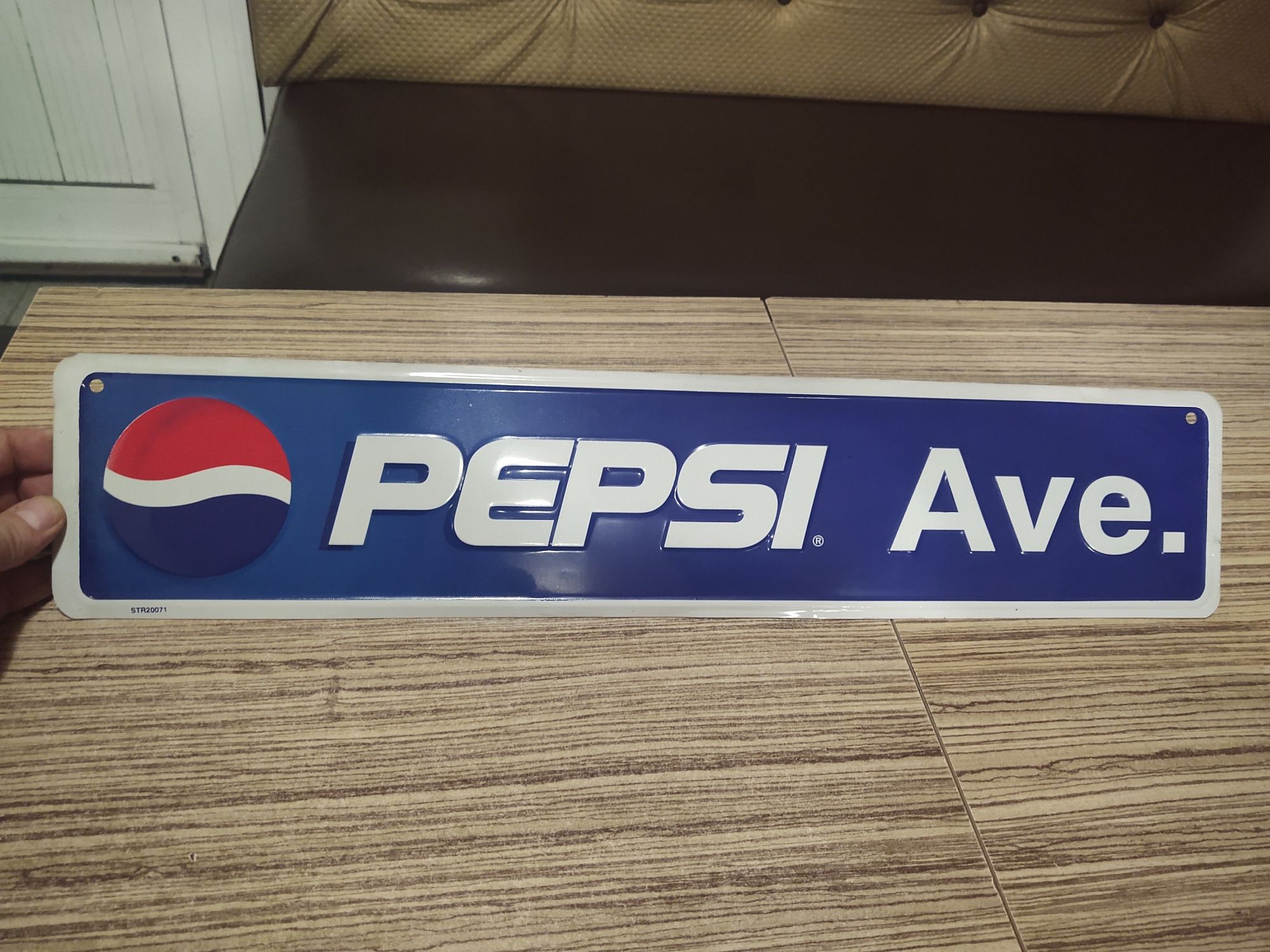 Рекламна табела Pepsi AVE.