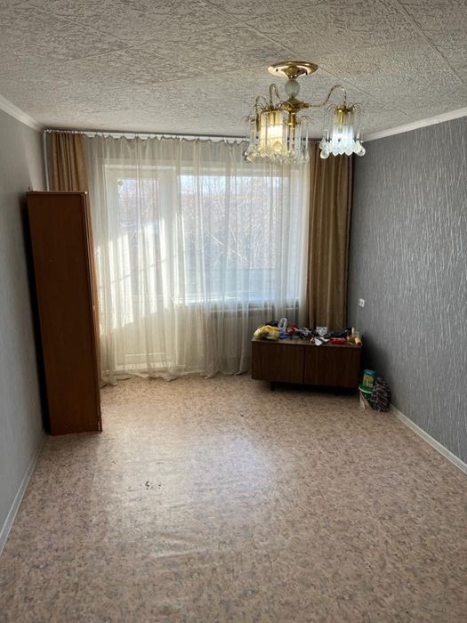 Двухкомнатная по центральной улице 31-й квартал