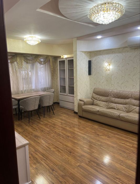 Продается 4х ком квартира на Ц-4, ор-р: Шедевр Корзинка, 91 м²