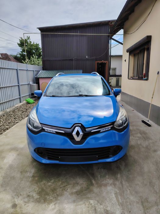 Vând Renault Clio