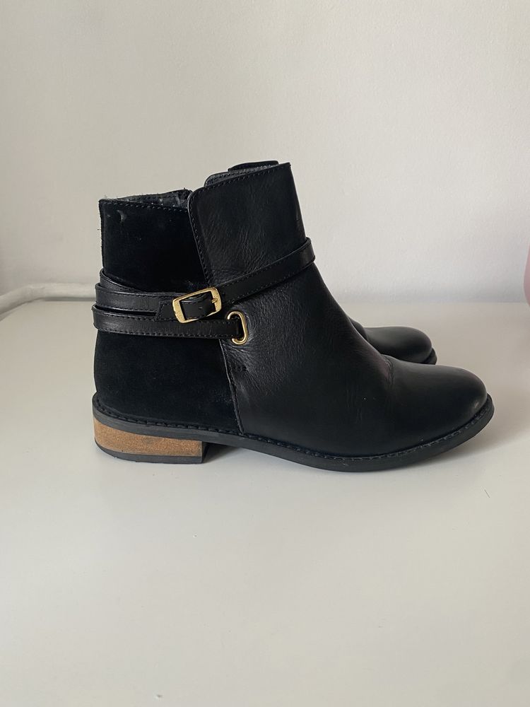 Botine negre din piele