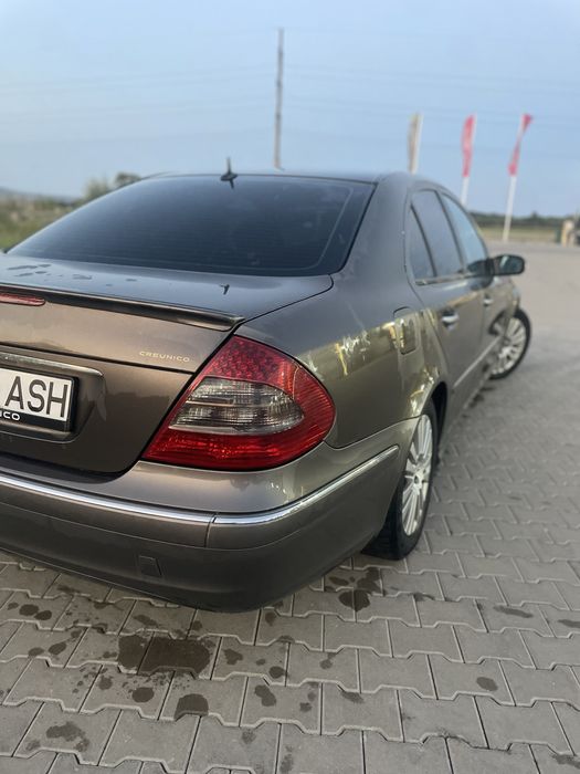 Mercedes E220 TDI Avantgarde 150 CP Proprietar Piele Xenon Pack AMG