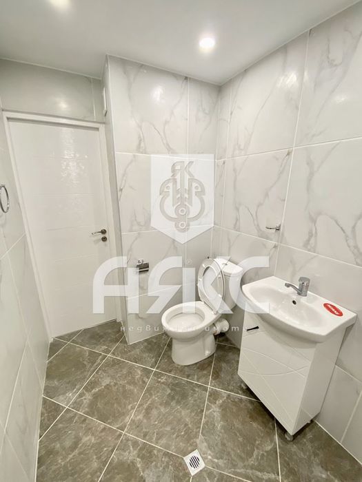 Двустаен апартамент в кв. Обеля 2