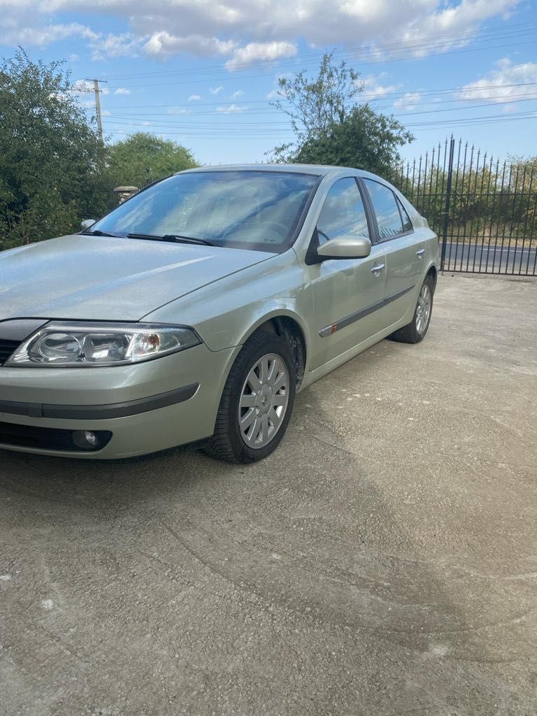 Vând Renault Laguna