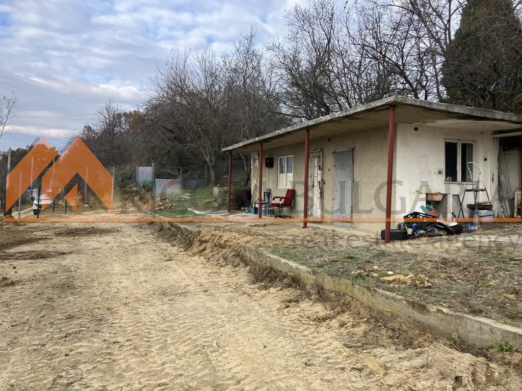 Парцел в Варна-м-т Ракитника площ 907
