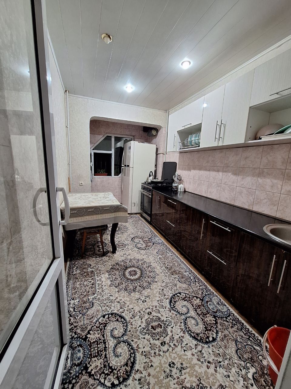 Samarqand shaxar kunli kvartira beriladi bezzaks quyamiz