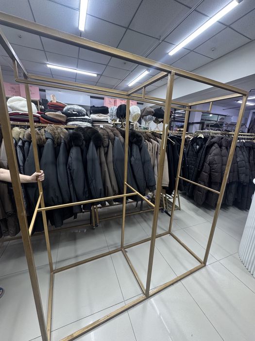 Торговое оборудование стоика зеркало