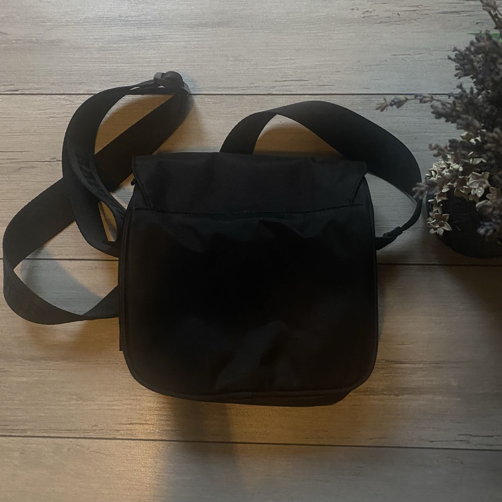 Borseta trapstar neagra de barbati