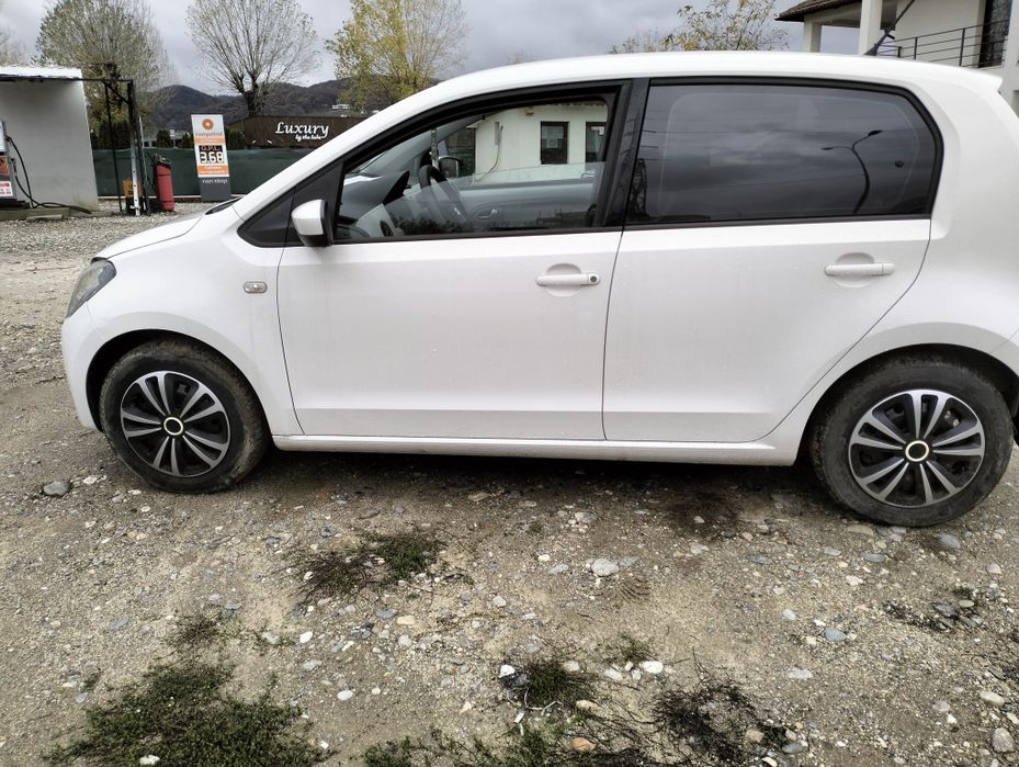 Seat Mii an 2013 euro 5 ideala pt oraș consumabile schimbate.