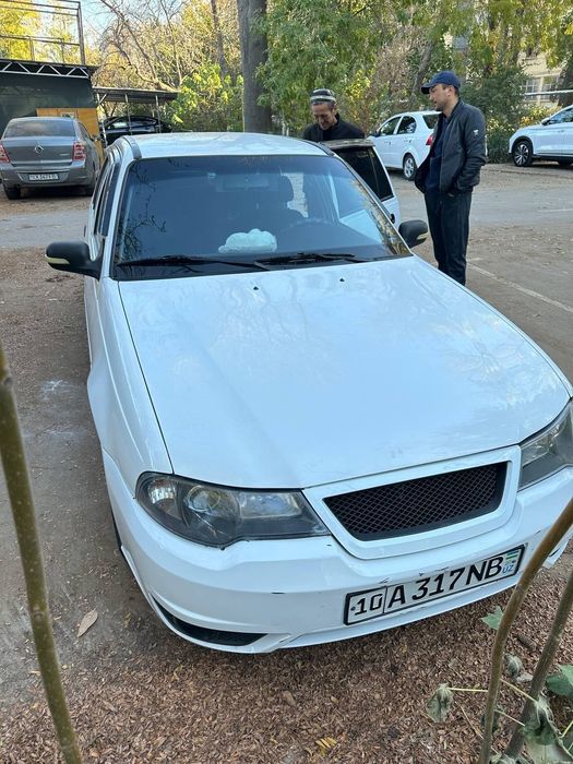 Nexia 2 1.6 gaz bor srochni sotiladi