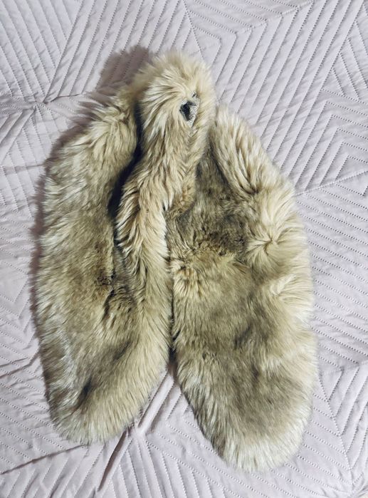 Пухкава яка от еко кожа с прехлупване