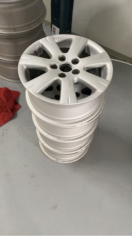 Strunjire jante auto Diamond Cut, vopsire electrostatic, indreptat