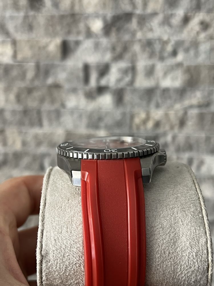 Оригинален часовник Venezianico Nereide Corallo 42mm