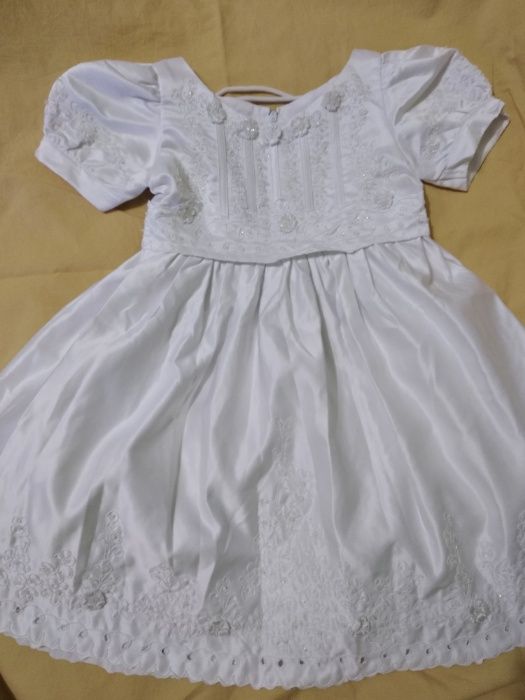 Платье детское с вышивкой 1500