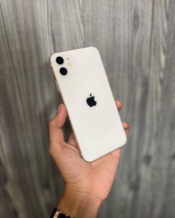 Iphone 11 ideal srochna sotiladi