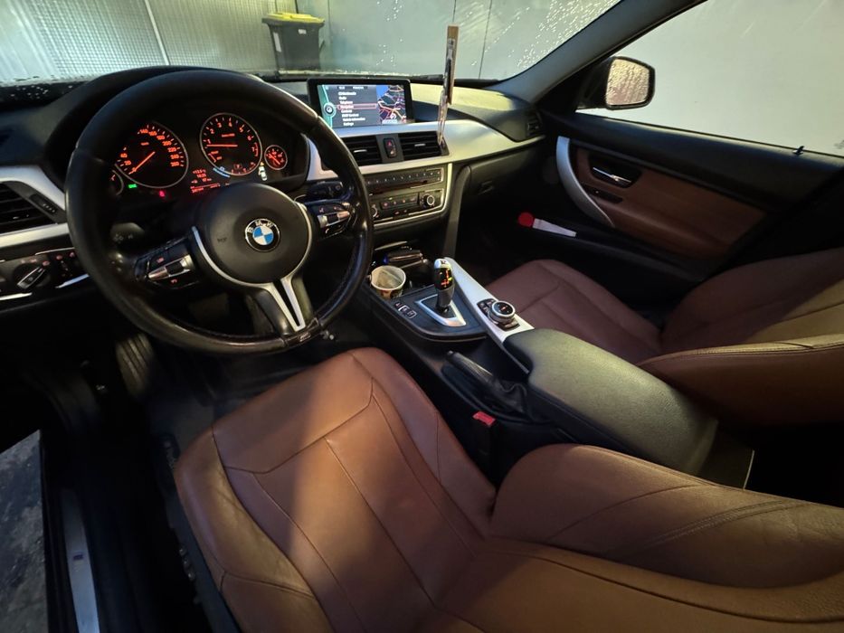 BMW F30/2012 320i