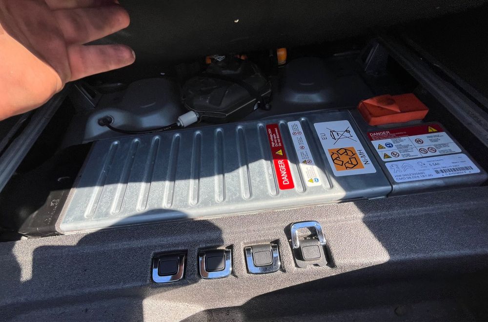 На Части Peugeot 508 2.0 HDi 163 к.с. 2012 4x4 Hybrid AUTO седан