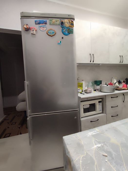 Продам Холрдильник LG