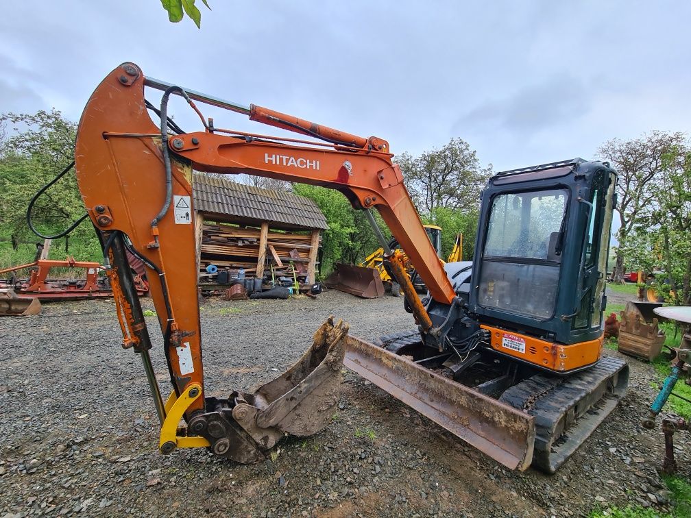 Miniexcavator Hitachi 5 tone din 2008