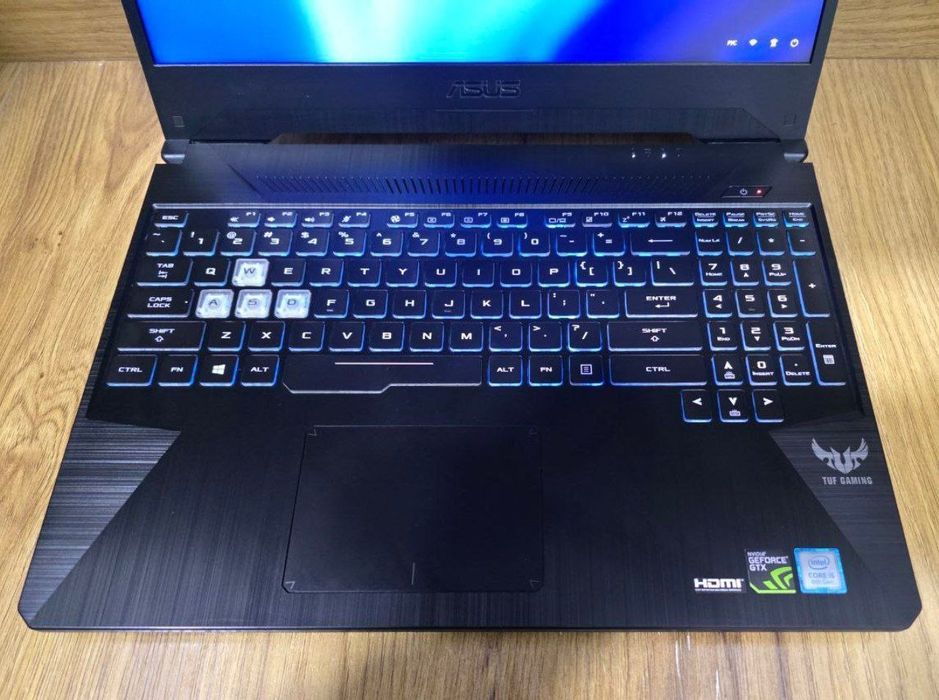Asus tuf gaming holati yaxshi
