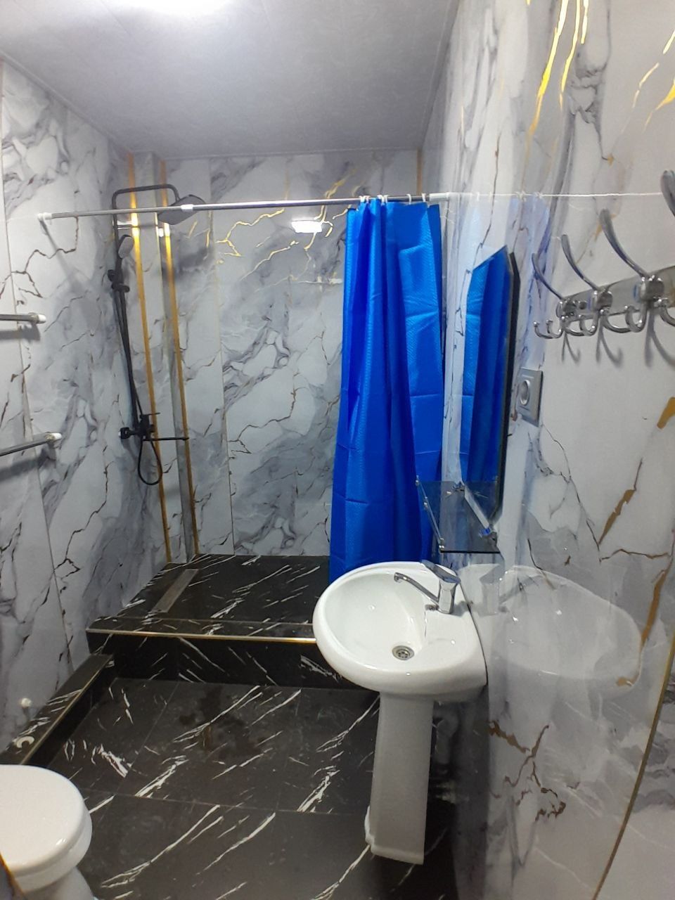 1xonali 41.6 m² uy sotiladi