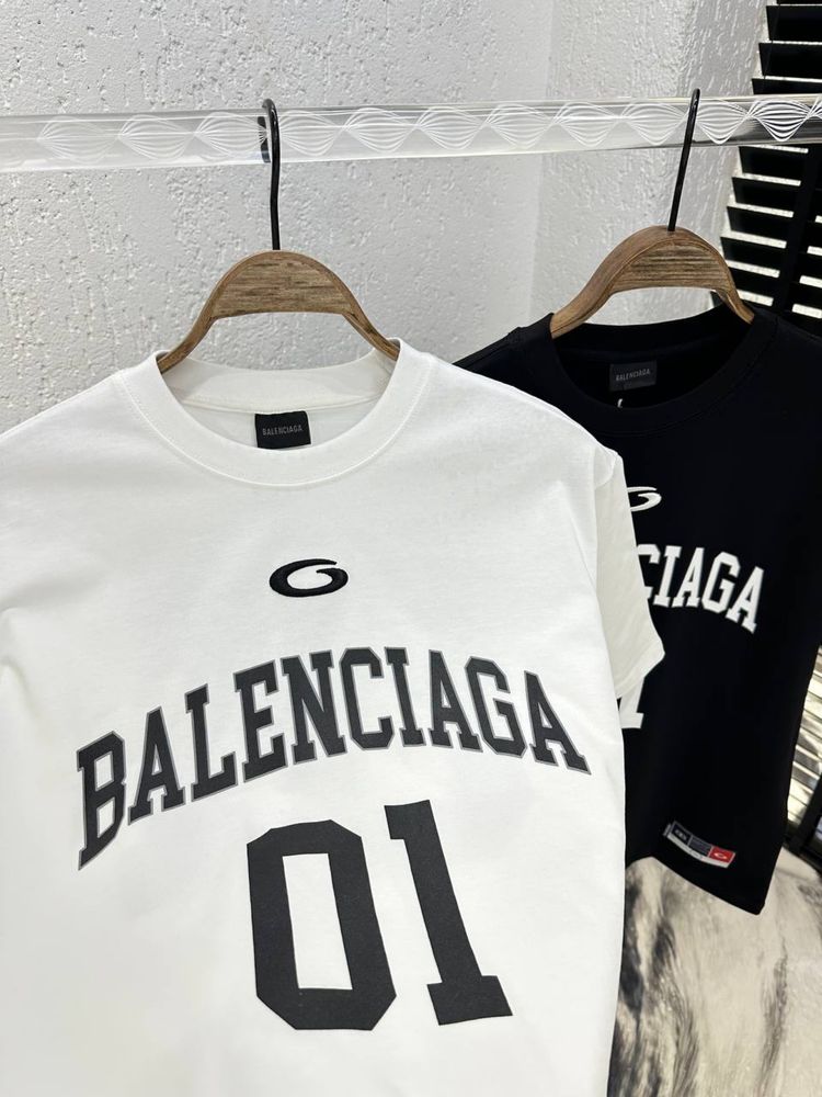 Tricou Balenciaga Unisex- New Model | calitate PREMIUM | material gros