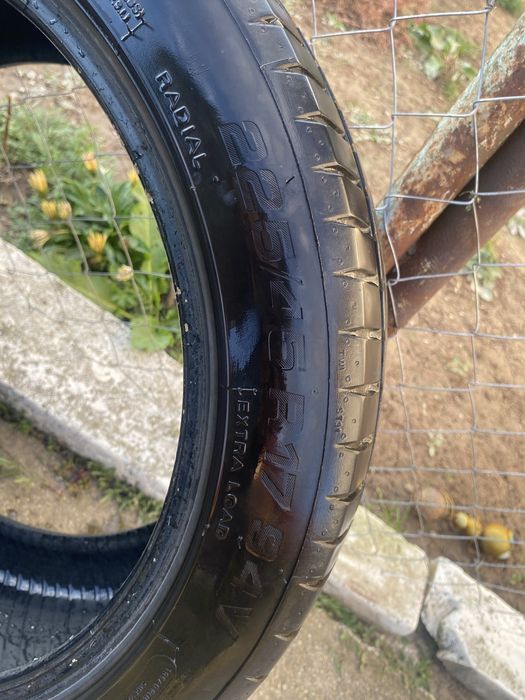 Vand 2 cauciucuri de vara 225/45/r17