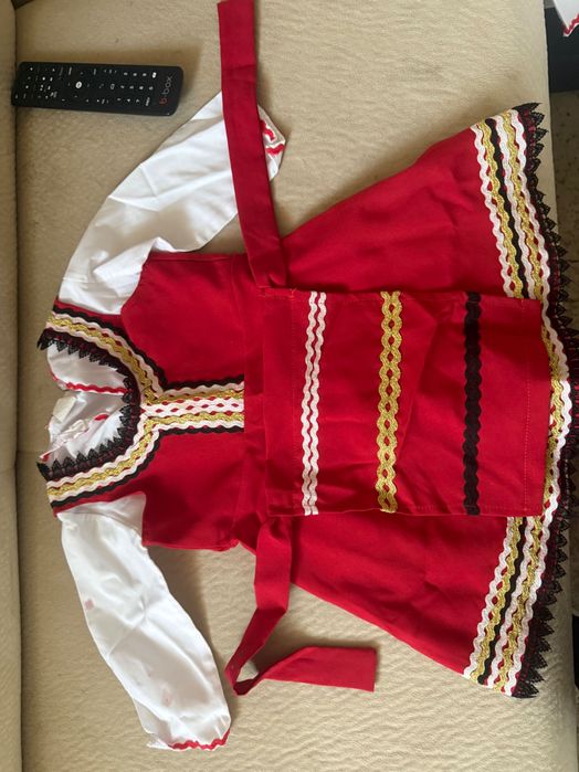 Бебешка народна носия