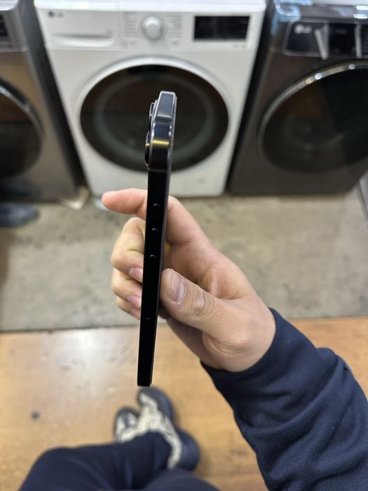 Iphone 16 pro max 512mb 89% Holati Ideal