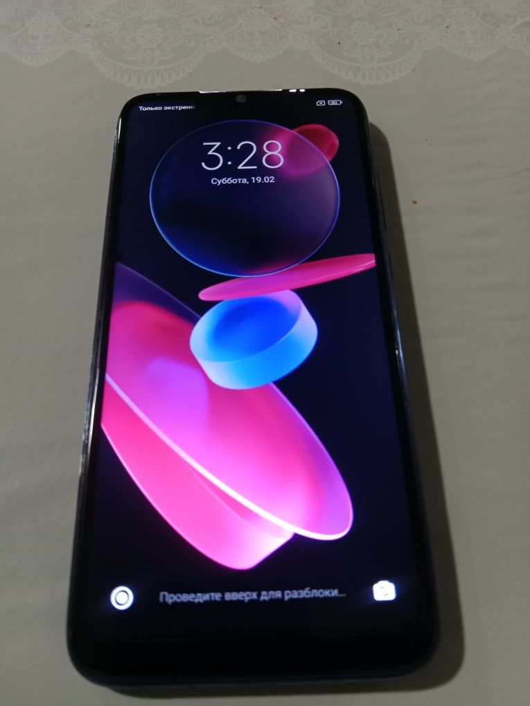 Redmi note 8 4+4/64 gb