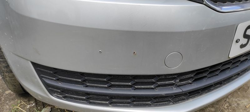 Spoiler Bara Fata Skoda Rapid 2012 - 2017 Culoare LA7W