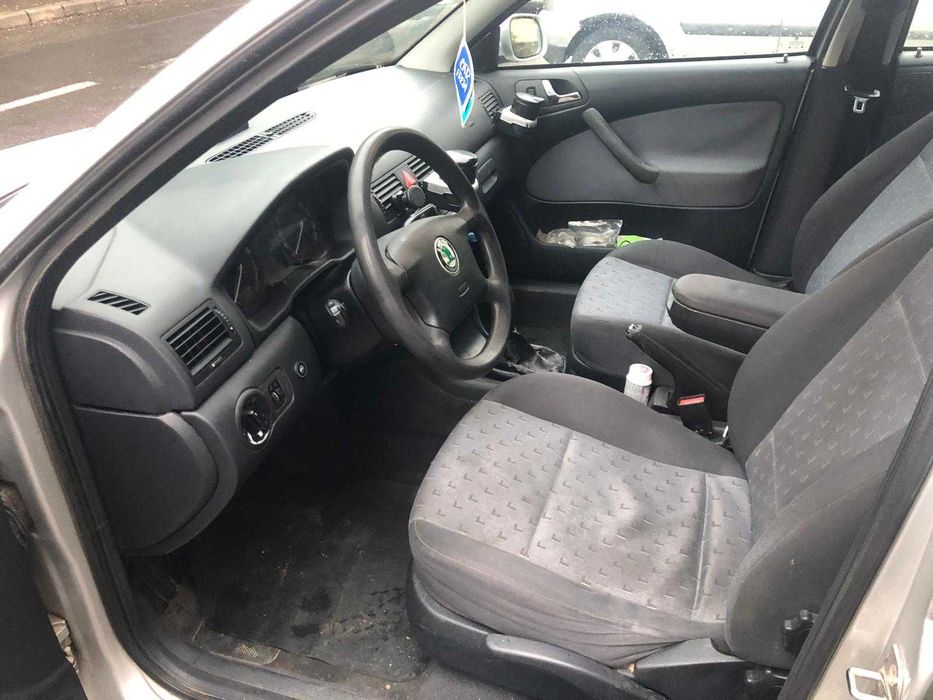 Skoda Octavia Combi Tour 1.6 benzina + GPL