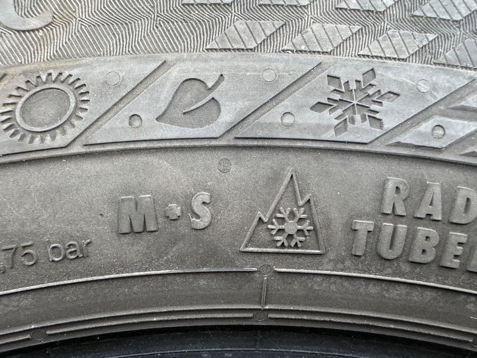 215 65 16C Continental