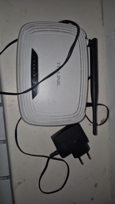 Модем маршрутизатор Wi-Fi роутер TP-Link TL-WR740N до 150 Мбит/с