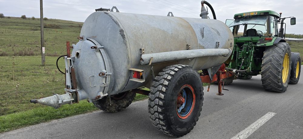 Vidanja cisterna Pichon 6500 l apa sau dejectii