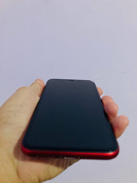 iPhone 11 64gb 74 product RED