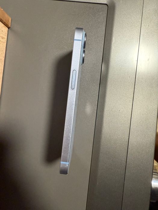 Vand Urgent iphone 14 128gb